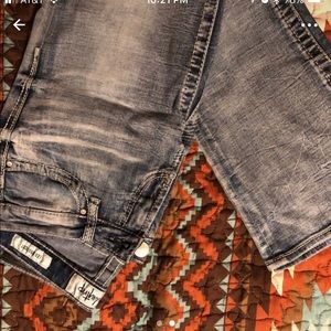 Day trip jeans from the Buckle.